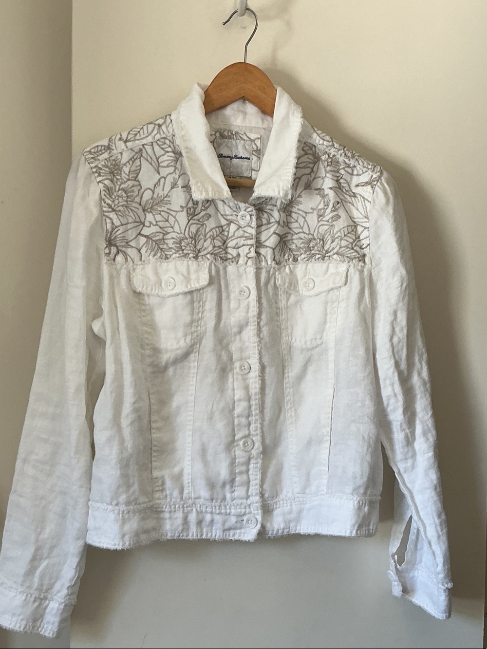 TOMMY BAHAMA White Linen-Blend Button Jacket with Floral Yoke